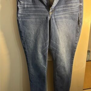 Old Navy Women's Skinny Jeans in Blue